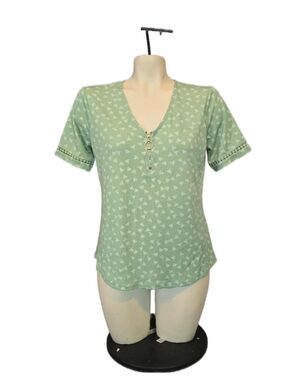 Fifty Street Women's Mint Short Sleeve V-Neck Top with Decorative Zipper Size Sm